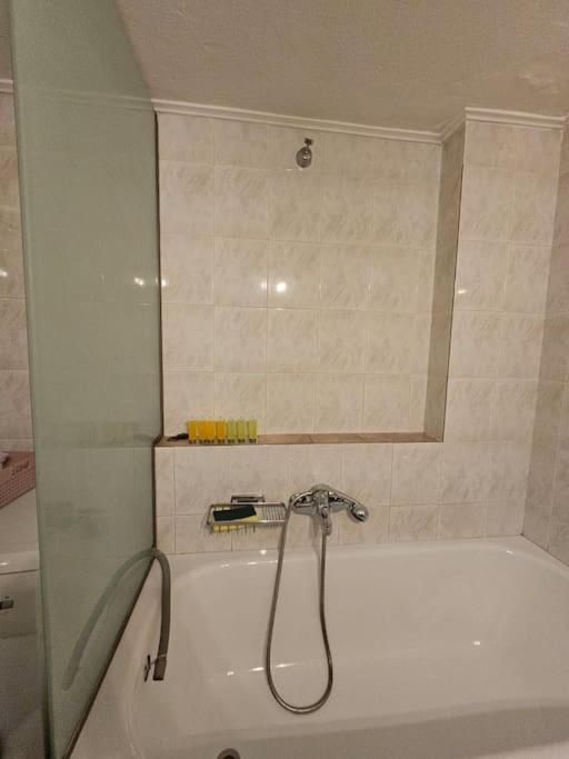 Kt Apartment Драма Экстерьер фото